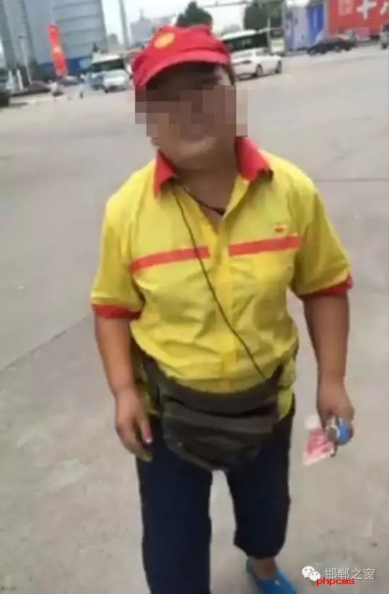 8月11日，一則內(nèi)容為“邯鄲一加油站‘缺斤短兩’”的視頻引起社會廣泛關注。記者從涉事的聯(lián)潤美迪加油站證實確有此“糾紛”，對此，轄區(qū)復興公安勝利橋派出所已介入調(diào)查，同時，復興區(qū)市場監(jiān)督局回應已封存涉事加油機，將對其進行計量檢定。